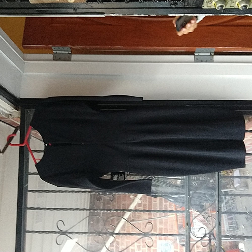 Black dress from express - Picture 3 of 10